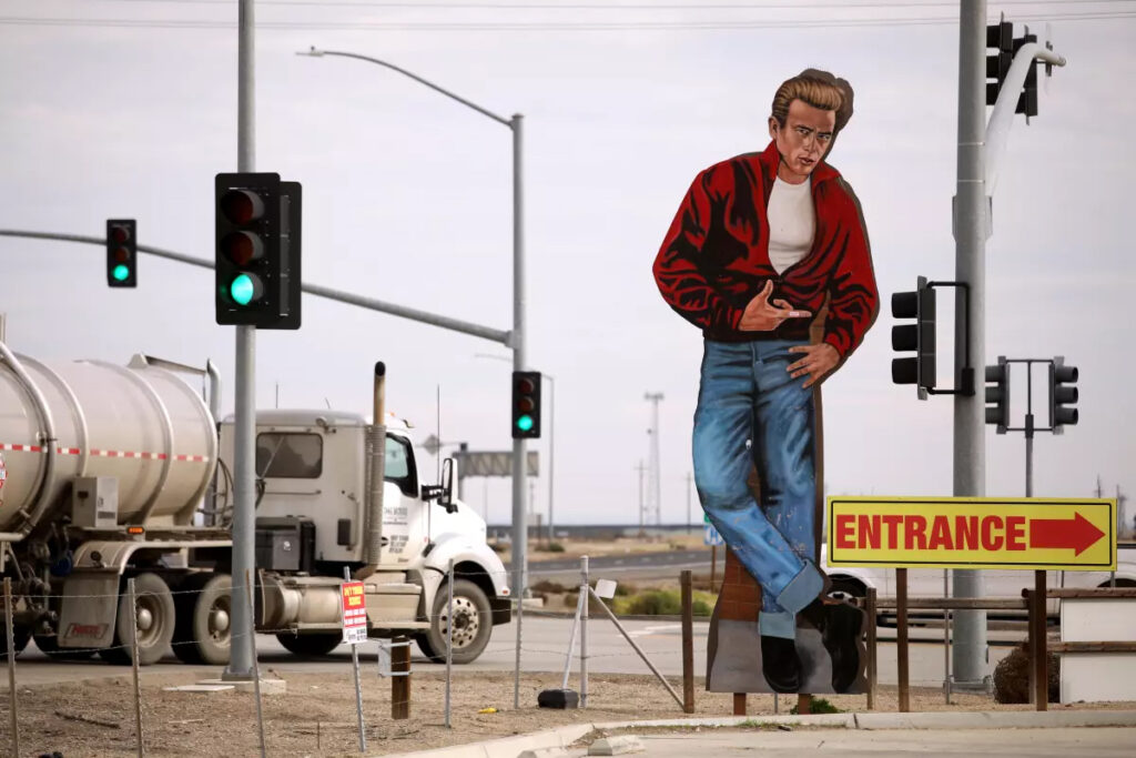 A towering image of actor James Dean directs visitors to stop at Blackwell’s Corner. (Genaro Molina / Los Angeles Times)
